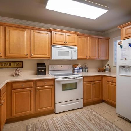 Riverfront Home Within Walking Distance Of Хелън Екстериор снимка